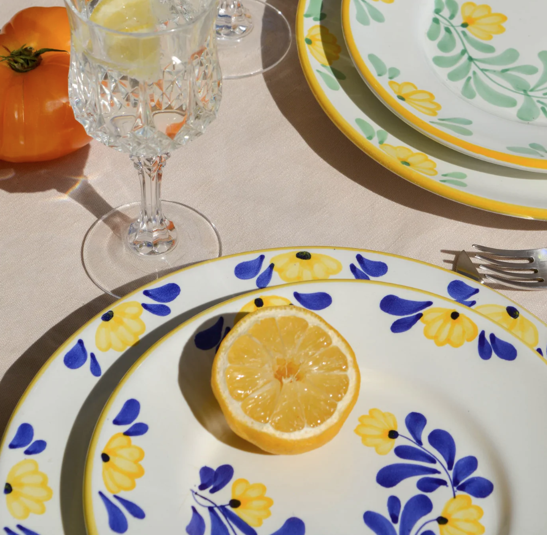 4 styles de vaisselle à adopter en 2025