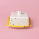Beurrier en céramique moucheté jaune